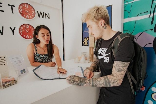 ムラルス ホステル & カフェ マクタン