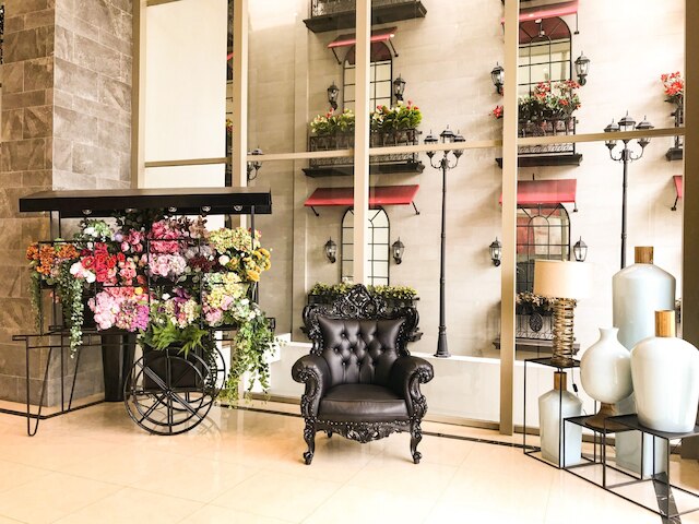 アシュレー サバン ジャカルタ