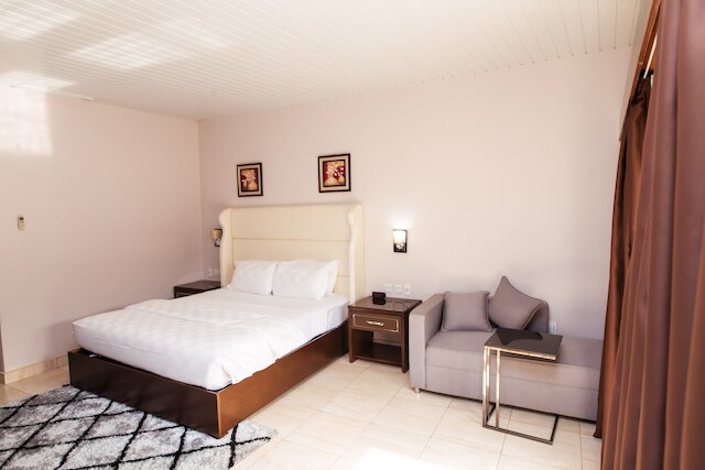 クリスモン ホテル