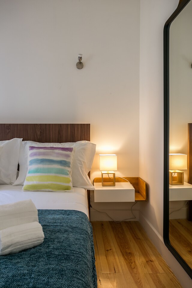 ヒップ テイラー メイド フラット イン バイロ アルト