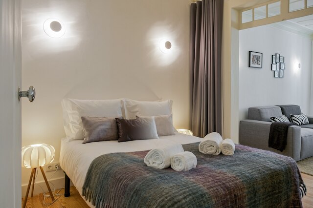 ヒップ テイラー メイド フラット イン バイロ アルト