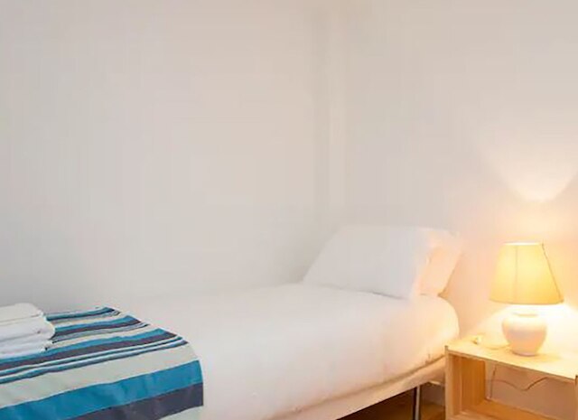 クール テイラー メイド ベッドルーム 2 室、アパートメント