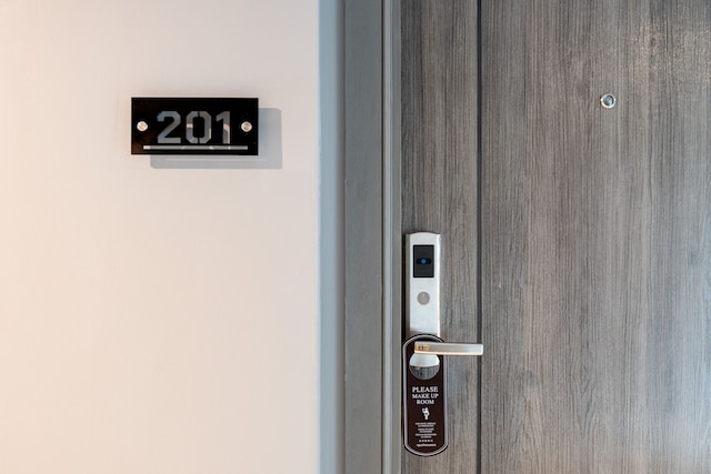 オブリーク アパートメント