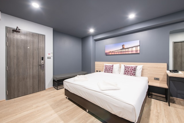 オブリーク アパートメント