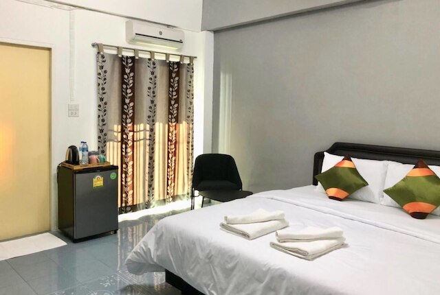 オブリーク アパートメント