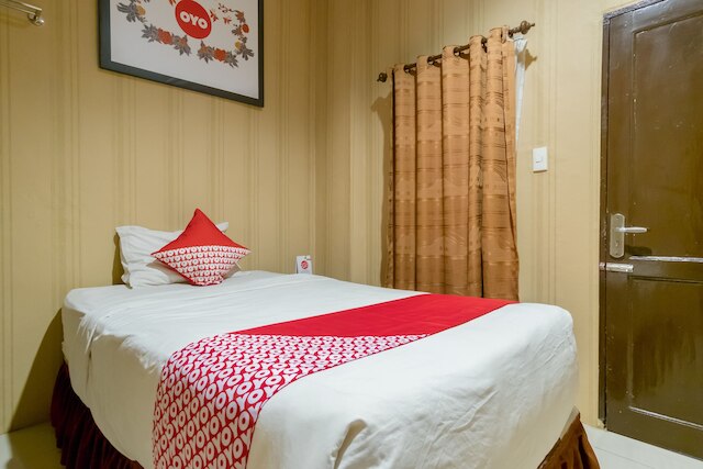 ホテル O メダン ニアー ガジャ マダ フォーマリー ホテル ラブハン ラヤ