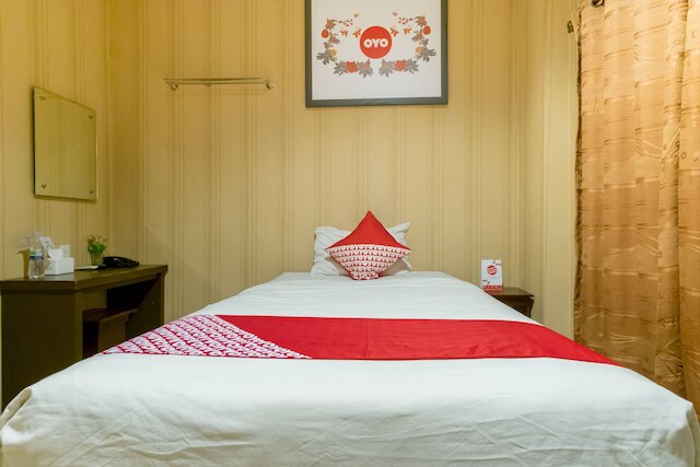 ホテル O メダン ニアー ガジャ マダ フォーマリー ホテル ラブハン ラヤ