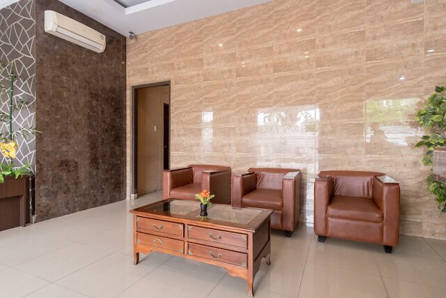 ホテル O メダン ニアー ガジャ マダ フォーマリー ホテル ラブハン ラヤ