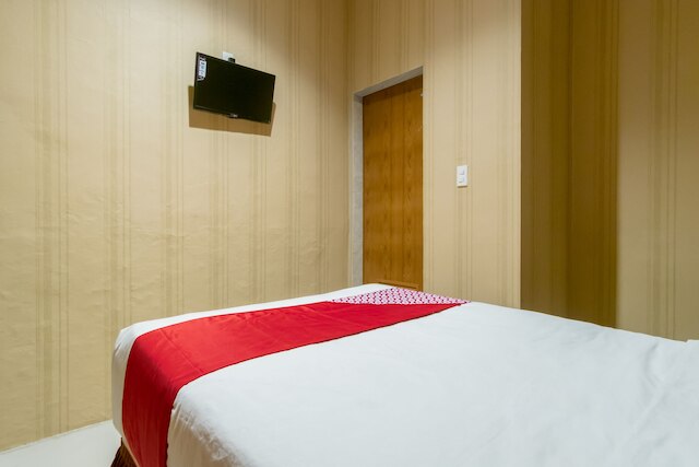 ホテル O メダン ニアー ガジャ マダ フォーマリー ホテル ラブハン ラヤ