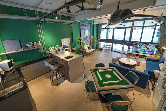 ブルー ハウス (藍屋)