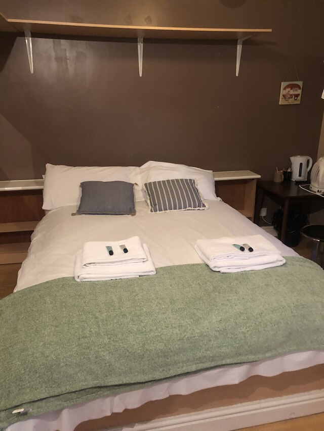 ザ サルフォード アームズ ホテル