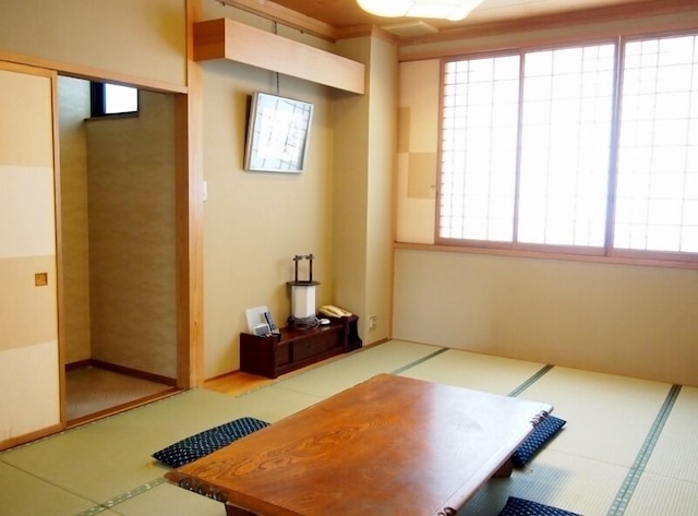 民芸の宿 中央ホテル