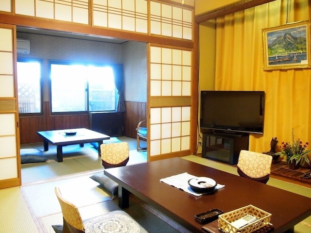 民芸の宿 中央ホテル