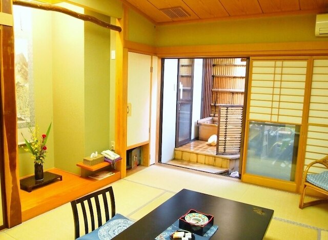 民芸の宿 中央ホテル