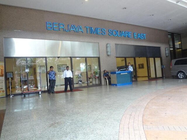 KL ベター アパルトメント アット タイムズ スクエア