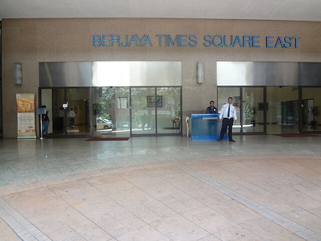 KL ベター アパルトメント アット タイムズ スクエア