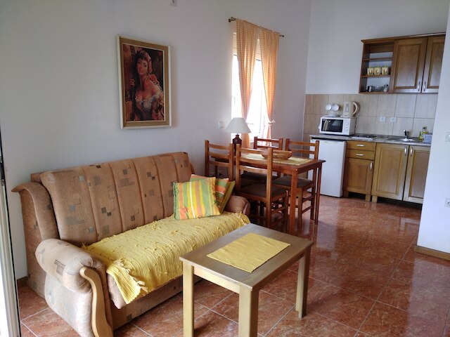 マヒエロ アパートメンツ