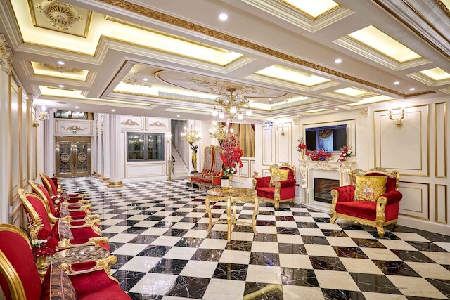 サン ムーン レイク クイーン キャッスル ホテル