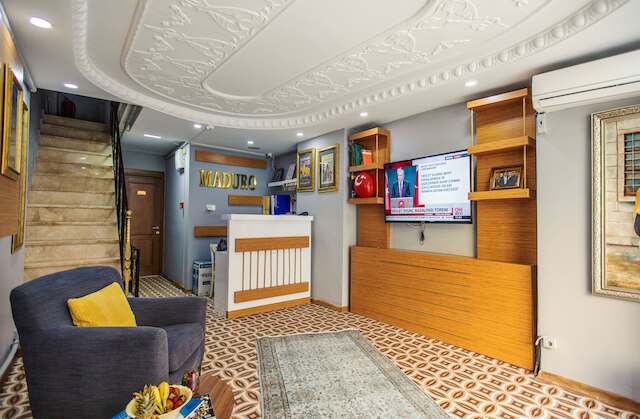 マドゥロ ホテル