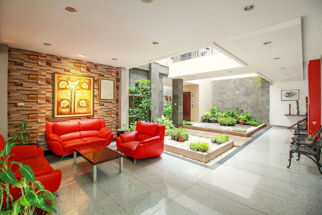 コレクション O パスツール ニア パリス ヴァン ジャバ モール フォーマリー スイート カリナ