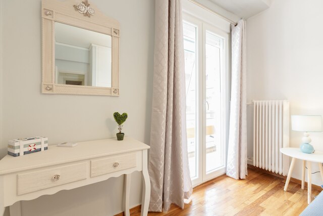 コージー フラット イン ヒップ コウカキ