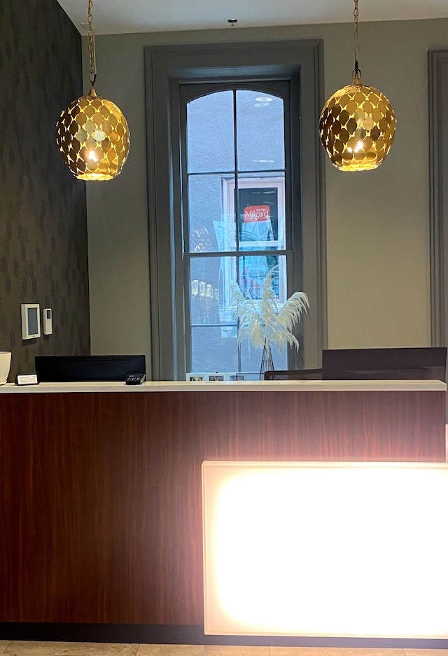 ハーロウ ホテル