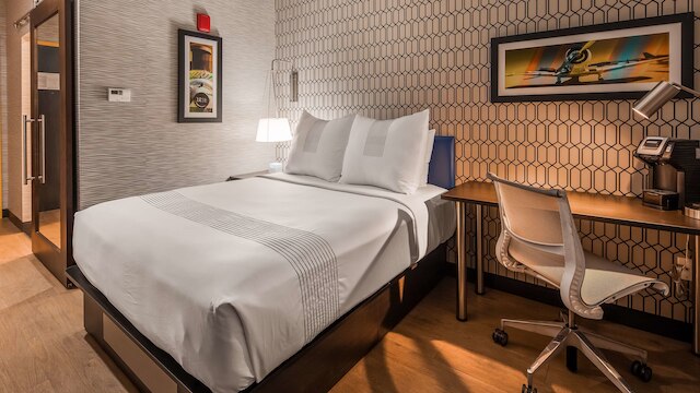 グロー  ベストウェスタン ブルックリン NYC