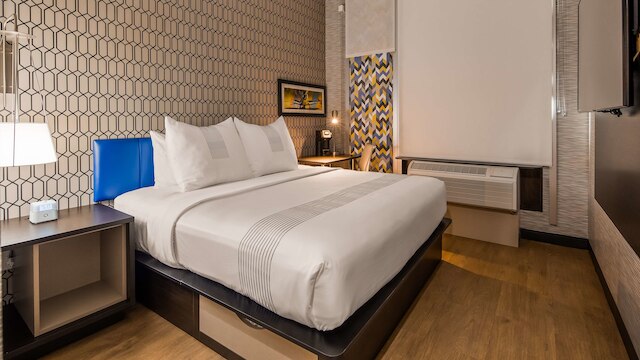 グロー  ベストウェスタン ブルックリン NYC