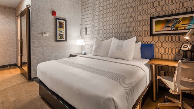 グロー  ベストウェスタン ブルックリン NYC