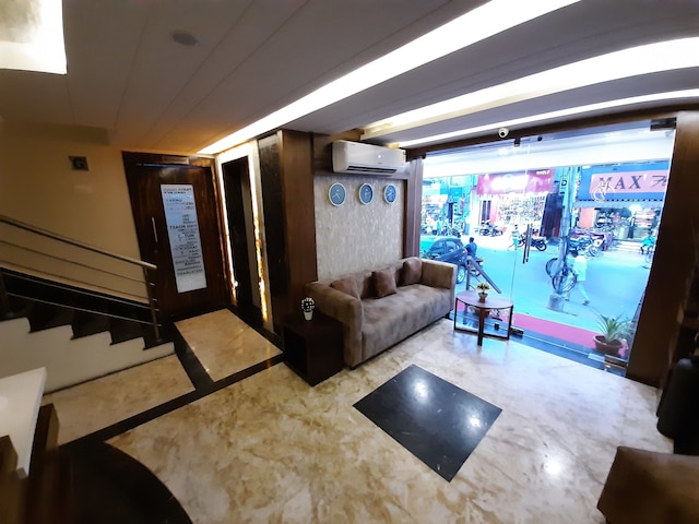 リザ レジデンシー