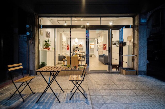 ルイファン イー ホステル (瑞芳驛青年旅館)