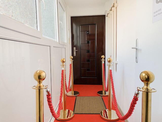 デルフィン アパートメント