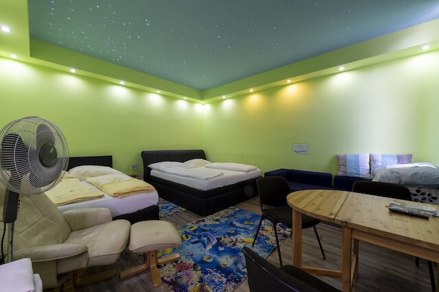 デルフィン アパートメント