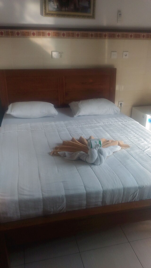 デウィ アンタラ ホームステイ