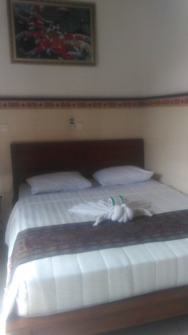 デウィ アンタラ ホームステイ