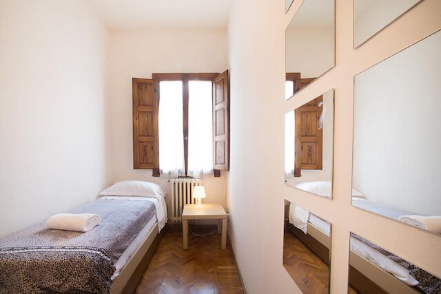 アパルタメント デ リカソーリ