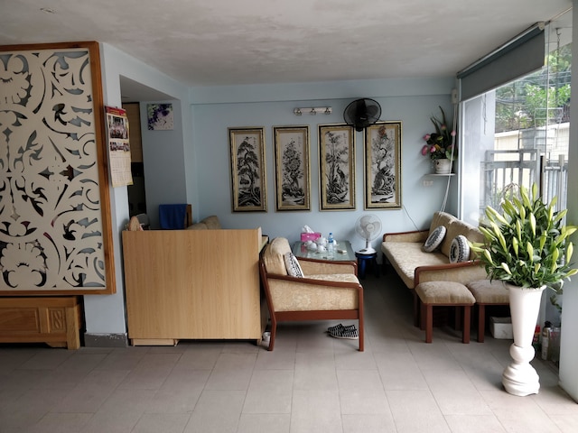 ゾーディ アパートメント