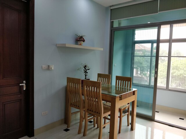 ゾーディ アパートメント