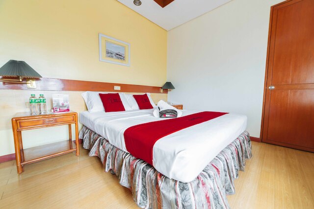 レッドドアーズ @ ザ マナー ダヴァオ