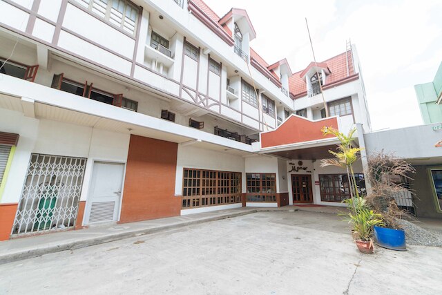 レッドドアーズ @ ザ マナー ダヴァオ