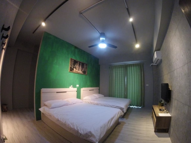 ダン ブルー B & B