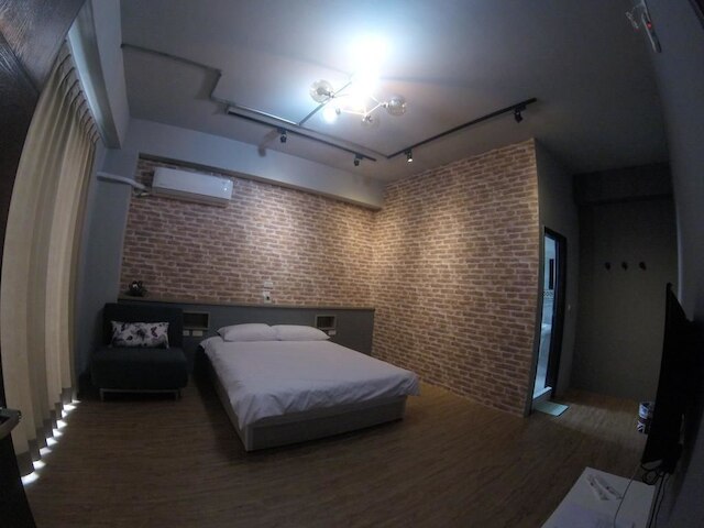 ダン ブルー B & B