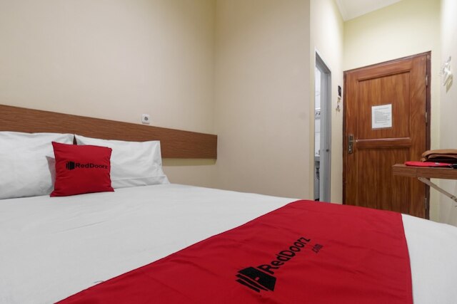 レッドドアーズ @ ジャラン ジェンデラル スダーマン パレムバン 2