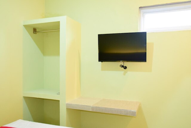 レッドドアーズ プラス マンッガ デュア スクエア近く