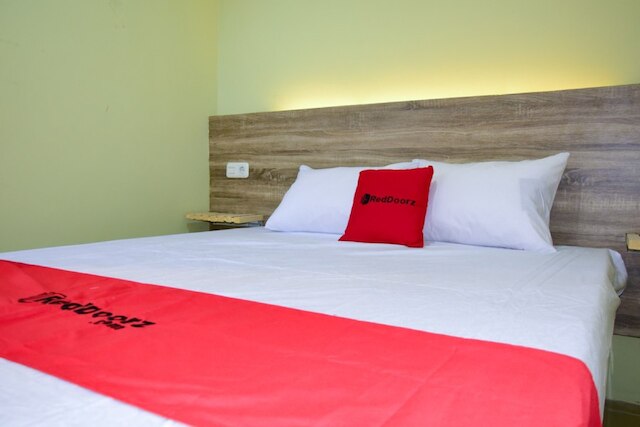 レッドドアーズ プラス マンッガ デュア スクエア近く