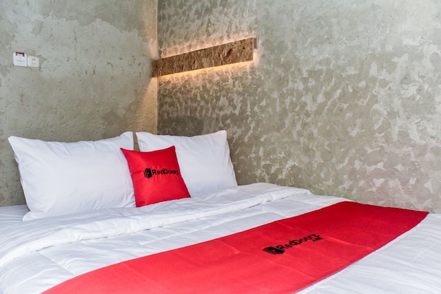 レッドドアーズ プラス @ ケメイオラン