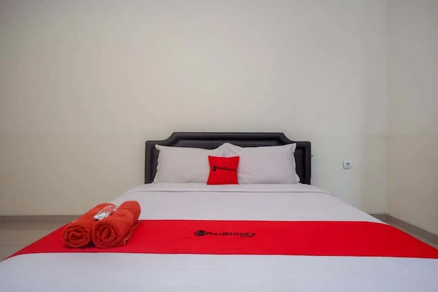 レッドドアーズ マリオボロモール近く 2