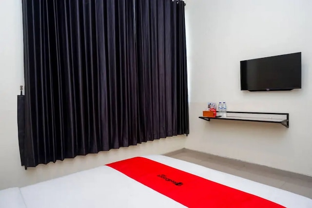 レッドドアーズ マリオボロモール近く 2