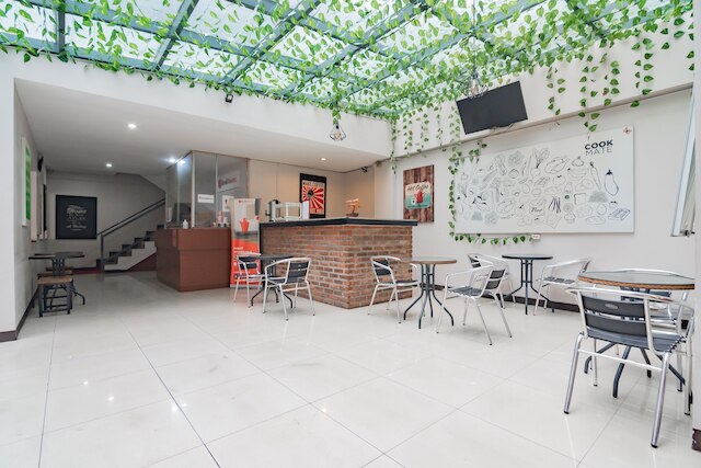 レッドドアーズ プラス @ ダーゴ ポジョク 3