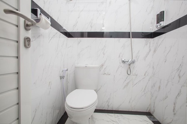 レッドドアーズ プラス ポリテクニック ネジェリ マラング近く